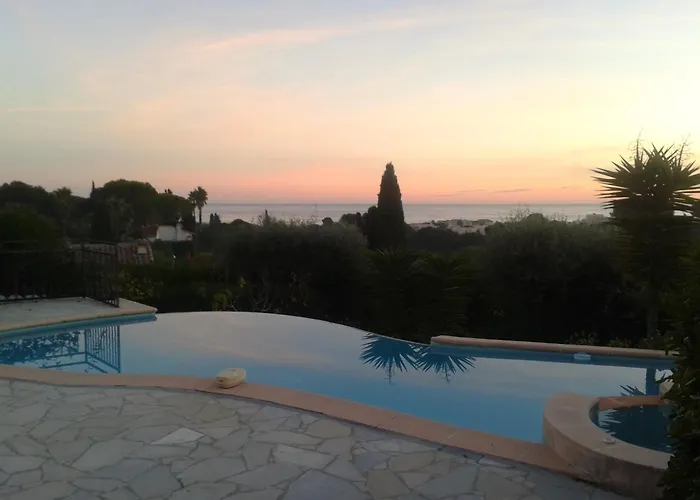 Chambre Bed And Breakfast Dans La Villa Cypra
