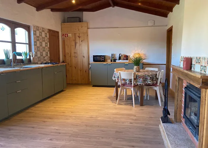 A Casa Amarela Guesthouse