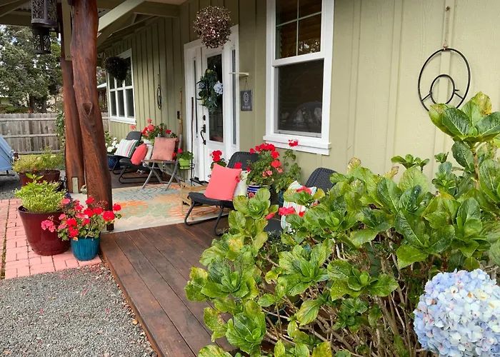 Kilauea House