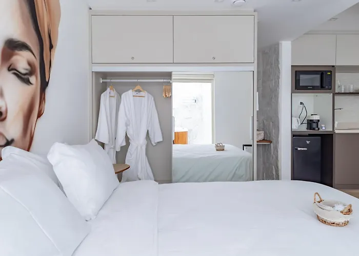 Up Hotel Boutique