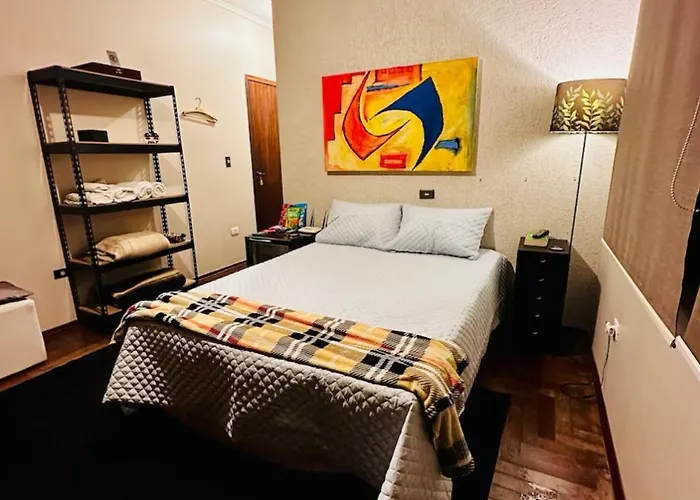 Lindo Studio em Casa de Alto Padrão Jd Marajoara