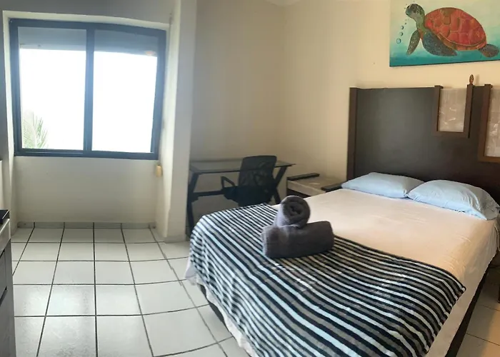 Ocean View Playa Del Nino Rooms & Apartments