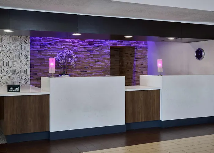 Doubletree By Hilton Chatsworth