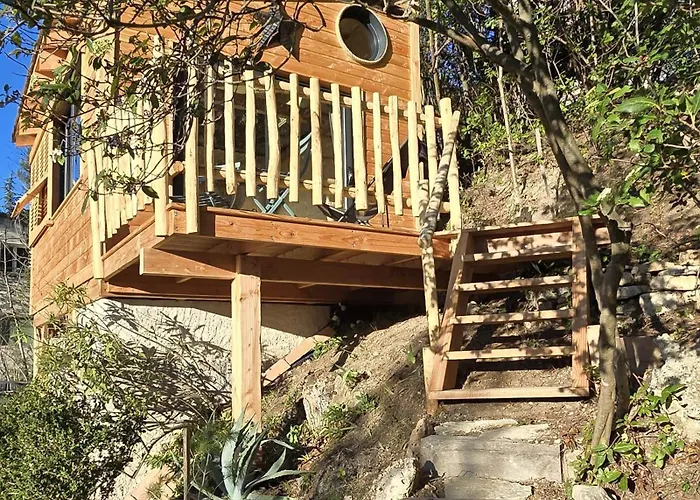 La Cabane Aixoise Piscine & Jacuzzi