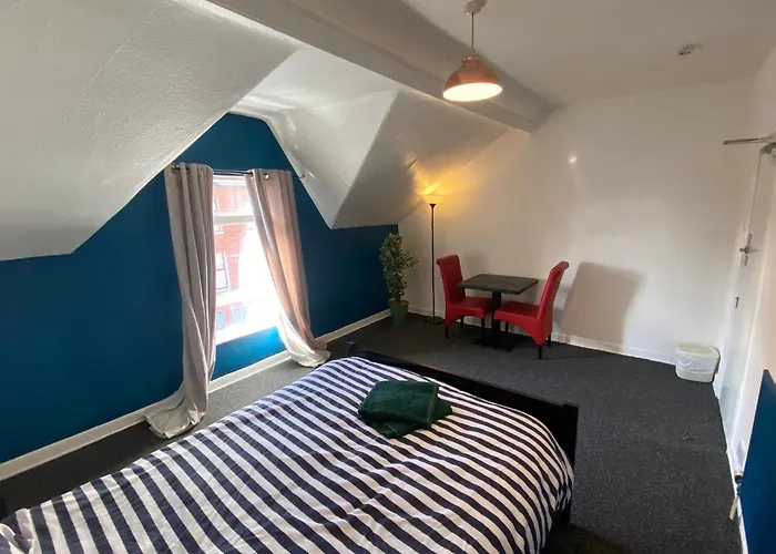 Belfast Bnb Over 25S Only