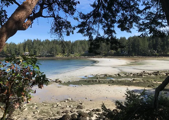 Gabriola Island B&B By The Sea