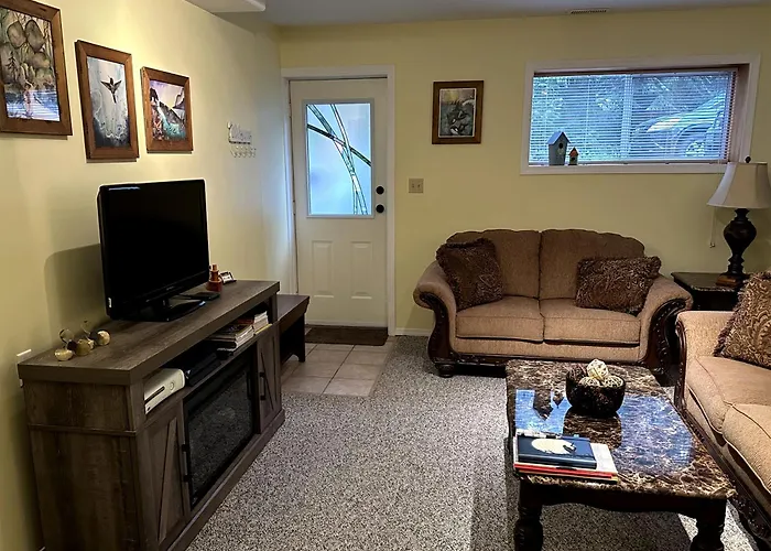 Gabriola Island B&B By The Sea