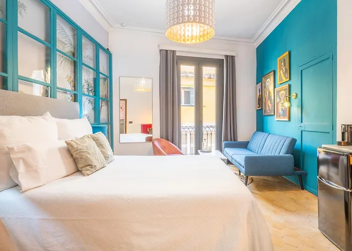 Dog Admiral - Urban Guest House