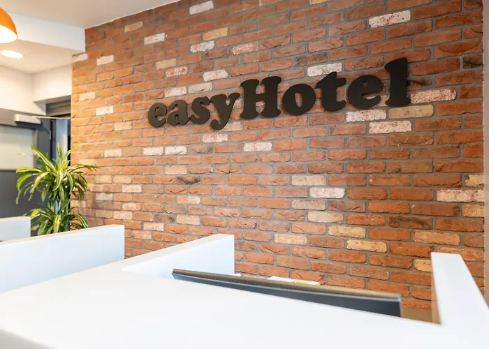 Easyhotel Victoria