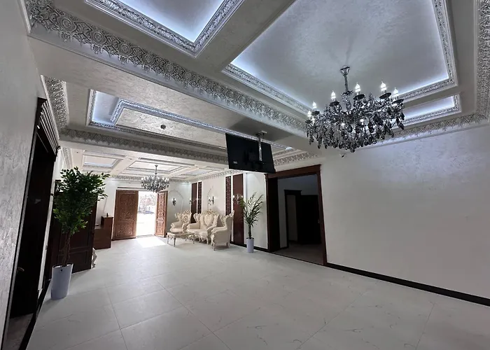 Ark Hotel Premium