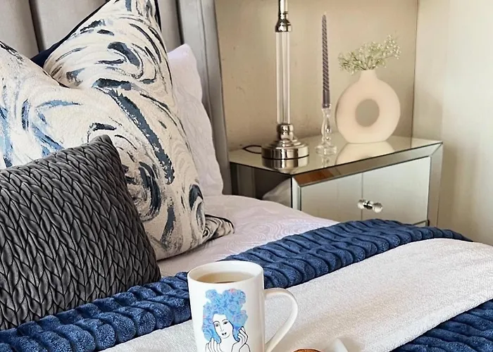 The Loraine Luxury Suites