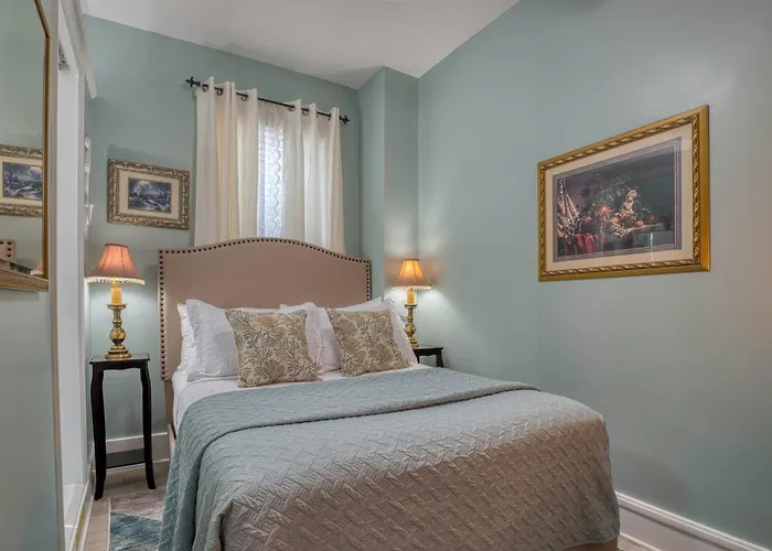 Victorian House Bed And Breakfast