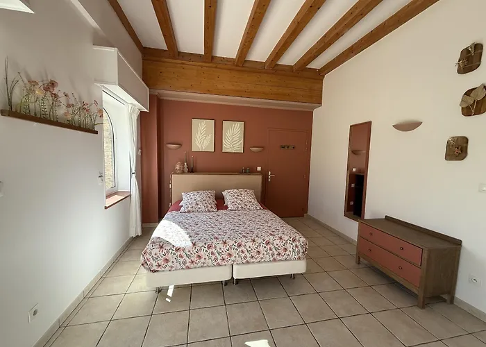 Chambres d'Hôtes Aux Ecuries du Chateau