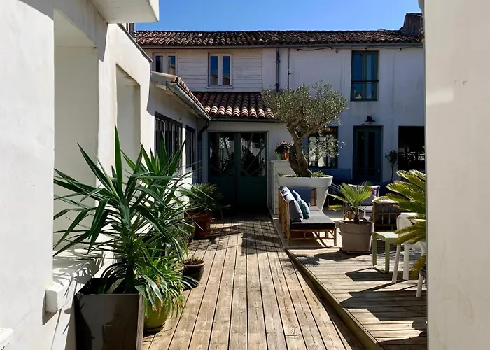 Maison Face Au Soleil