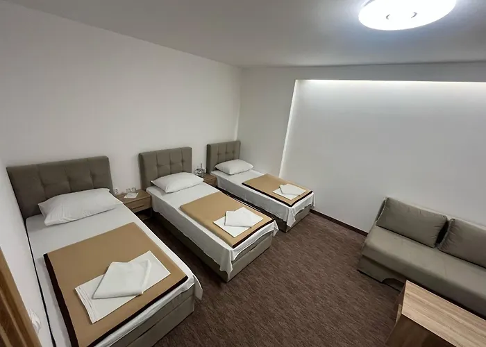 Motel Aura