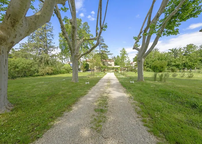 Bastide De Bellegarde
