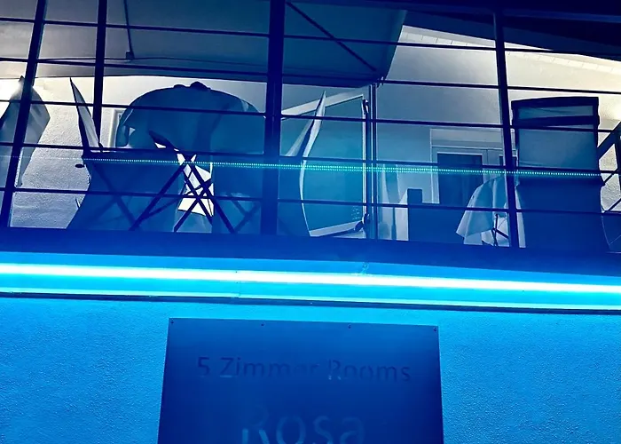 5 Zimmer Rooms "Rosa"