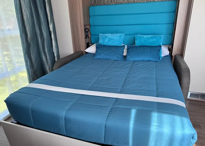 The Garden Room Tiny House Bed And Breakfast Stay