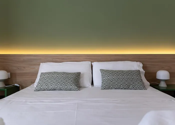 Tevergad Premium Rooms