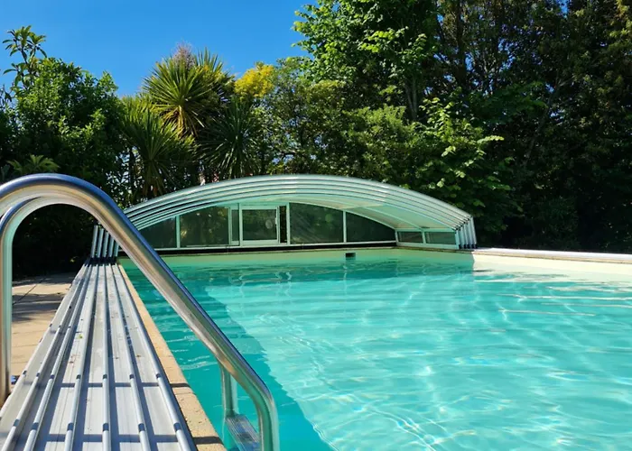 Chambre d'hôte BALI avec piscine chauffée