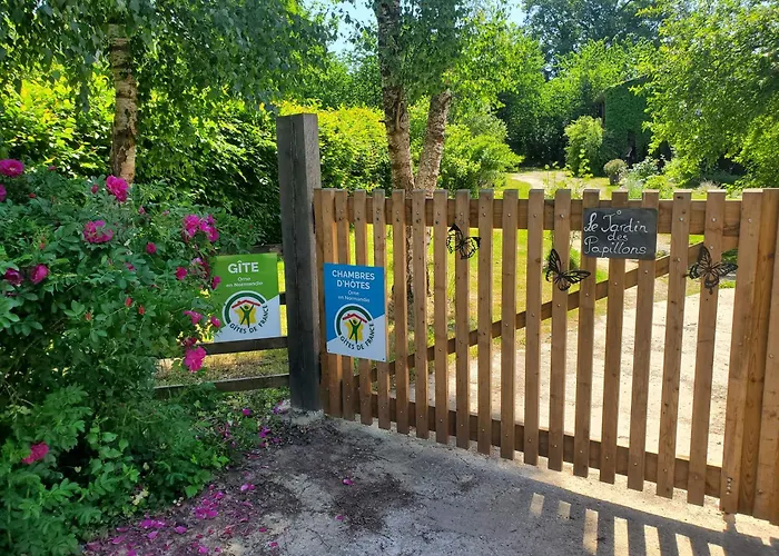 Le Jardin Des Papillons, Gite Et Chambre D'Hotes A Saint Fraimbault