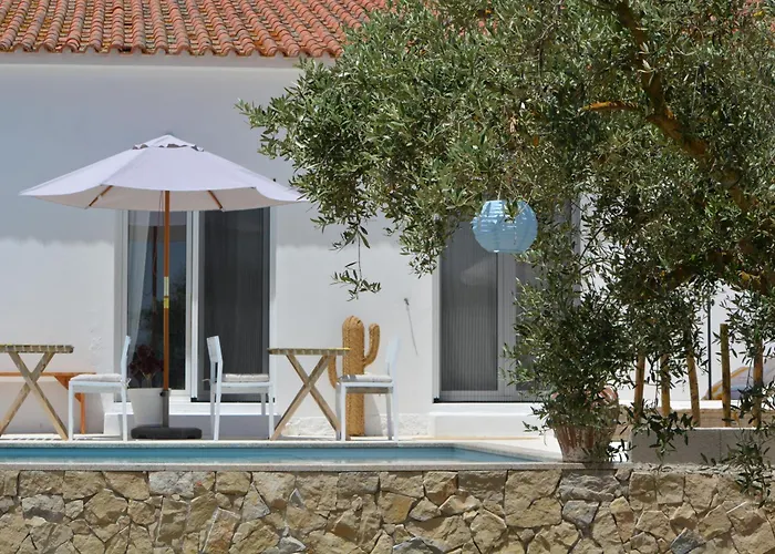 Lalou Casinhas B&B