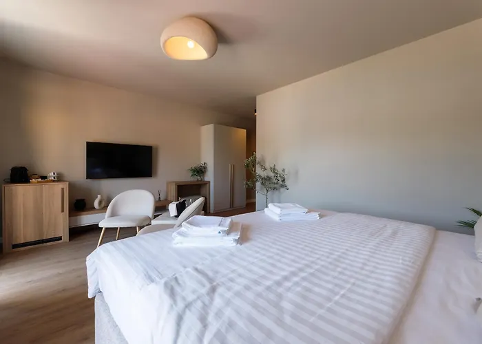 Lanterna Rooms Veli Iz