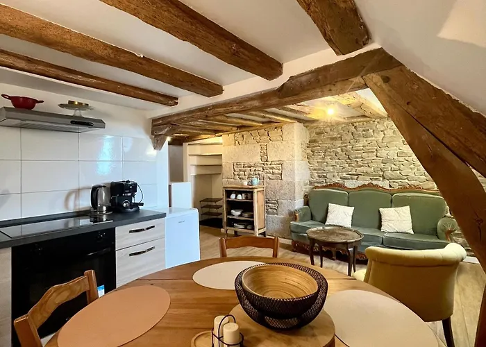 Mercier de Montigny - Les Chambres du Beffroi - SPA et Massage