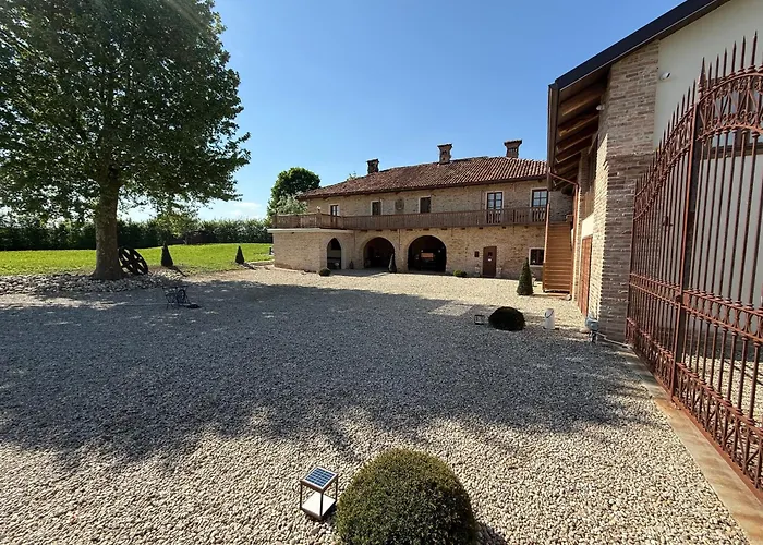 Il Mulino D'Alba 1888 Agriturismo Luxury Resort