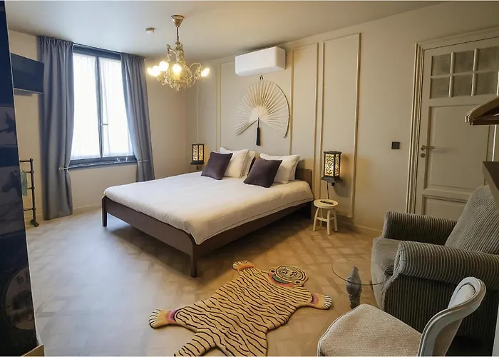 Coucou - Luxe Bed And Breakfast