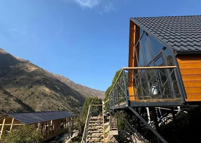Aska Tash Mountain Hotel