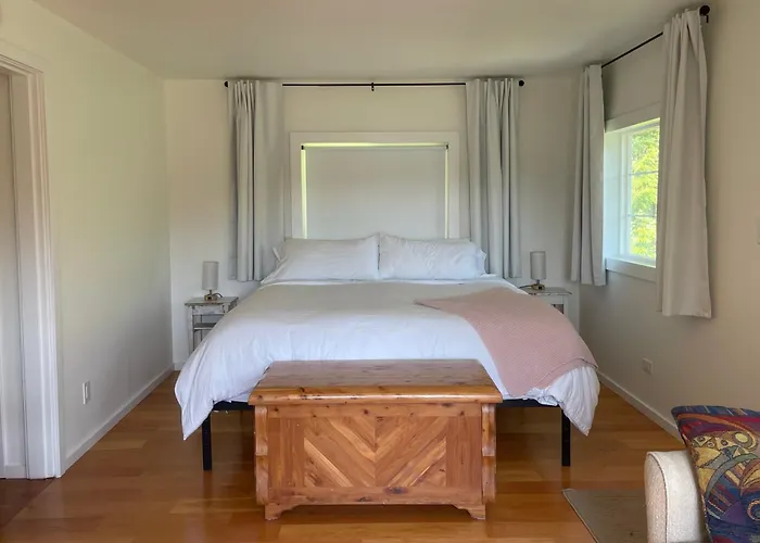 Silva Bay View Bnb
