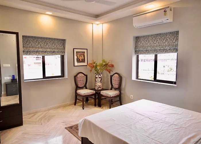 Neelam Homestay - Blueberry Room