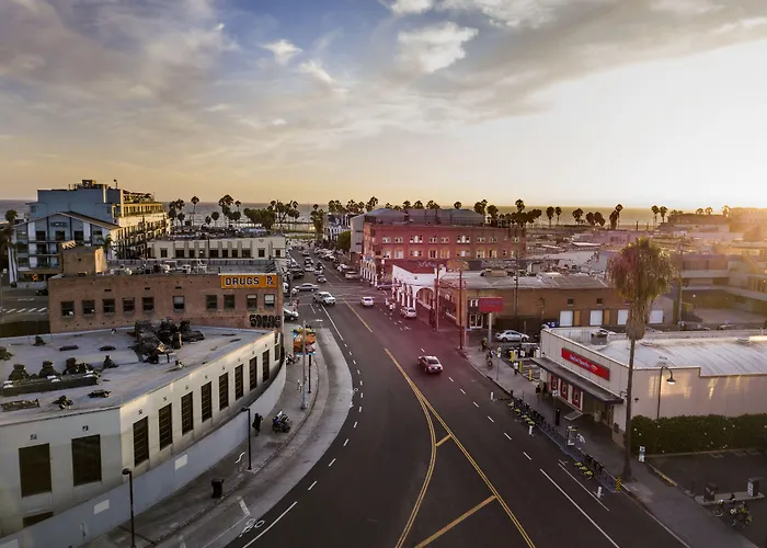 The Kinney - Venice Beach