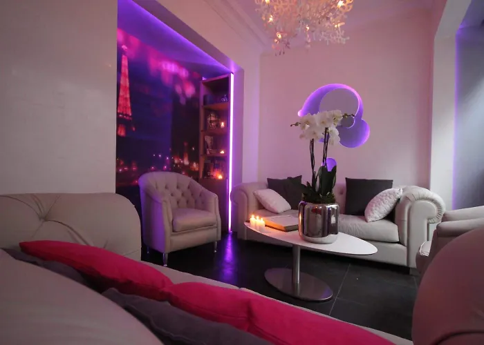 Hôtel Lumières Montmartre Paris