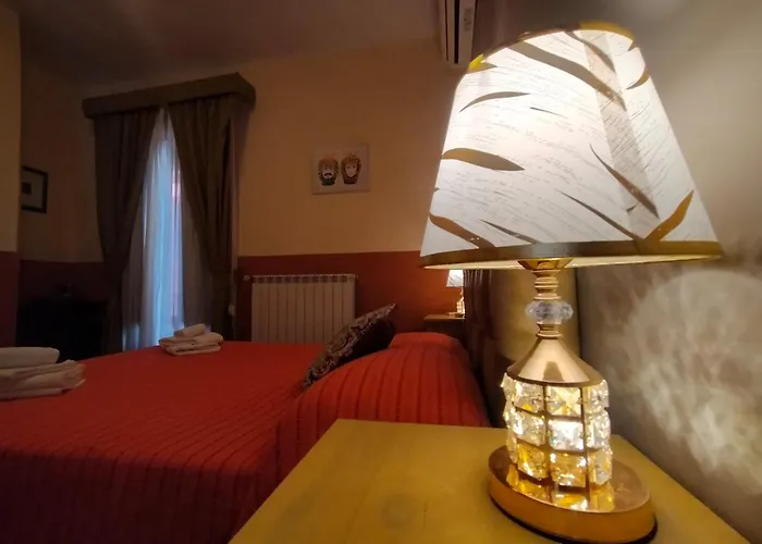 Bed & Breakfast Hostel H24