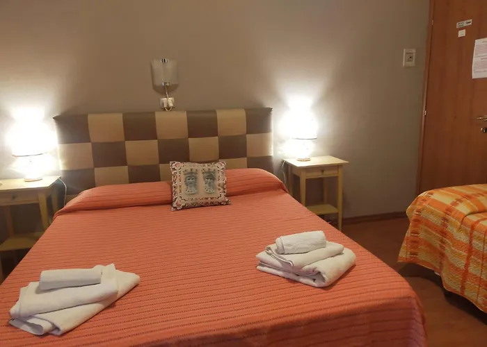 Bed & Breakfast Hostel H24