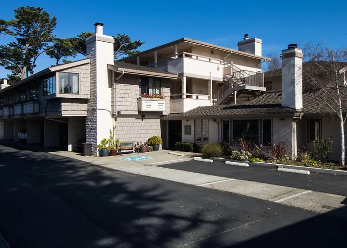 Colton Inn Monterey