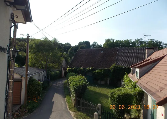 La Bergeronnette Le Buisson