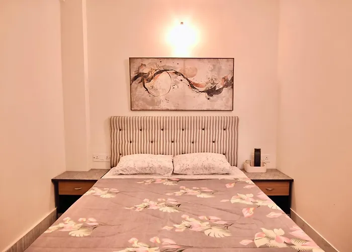 Neelam Homestay - Pebble Room