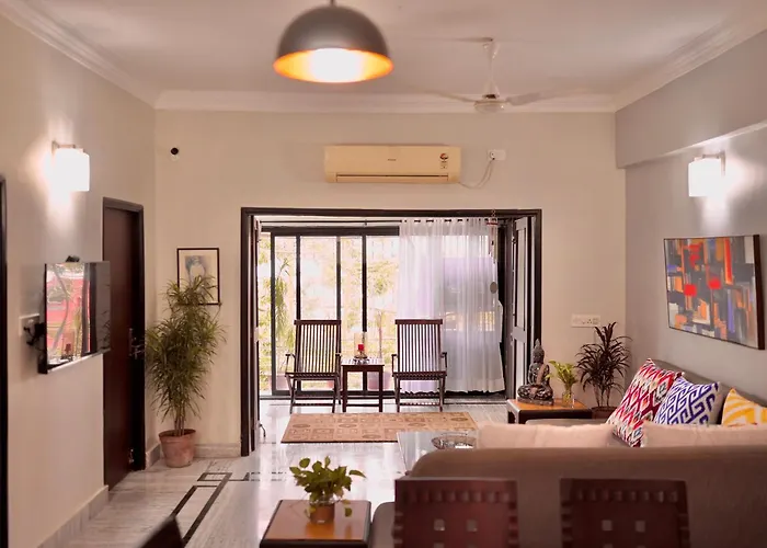 Neelam Homestay - Pebble Room