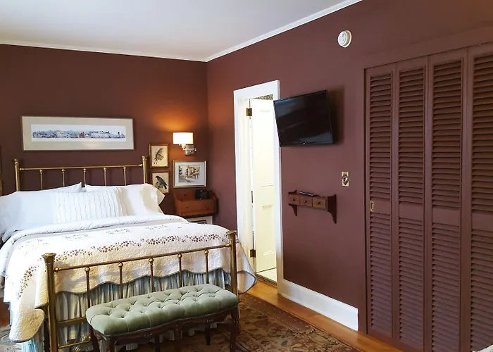 The White House Inn