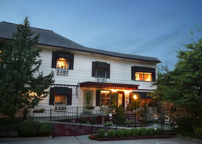 Woodstock Inn Bed & Breakfast