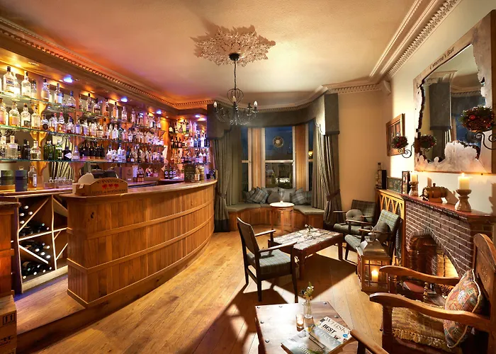 Poppies Hotel