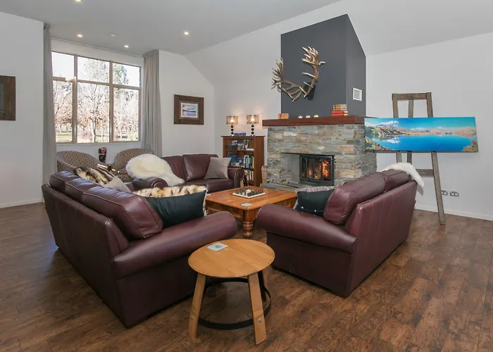 Maple Lodge Luxury Bed & Breakfast