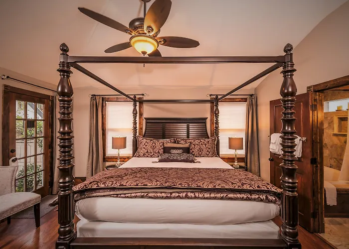 Carriage Way Inn Bed & Breakfast Adults Only - 21 Years Old And Up