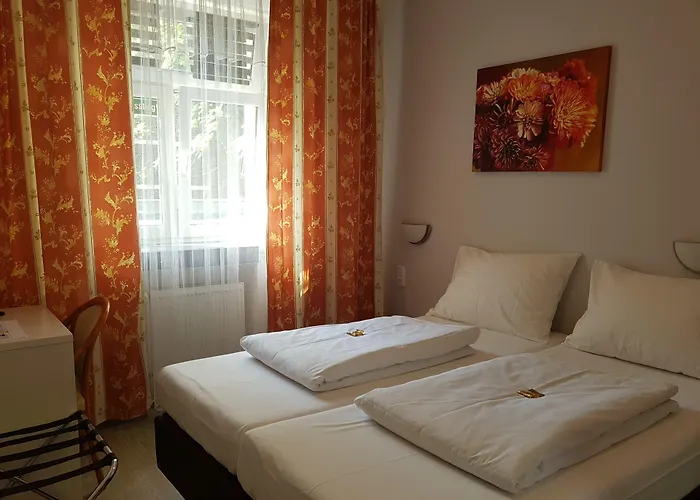 Hotel Diana
