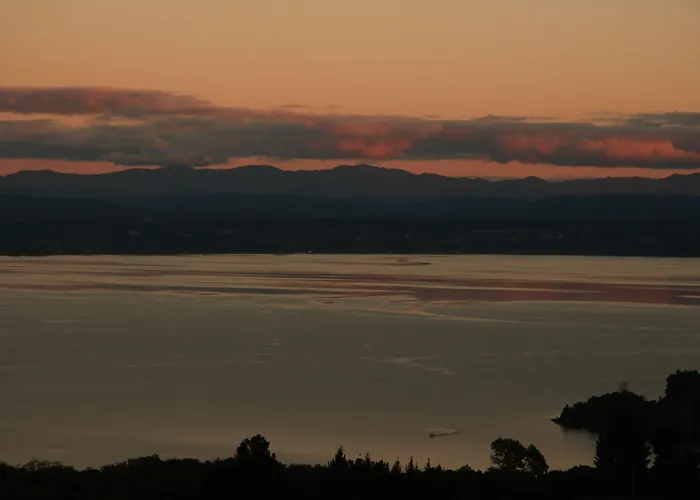 Acacia Cliffs Lodge