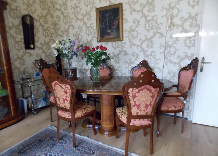 Weena House