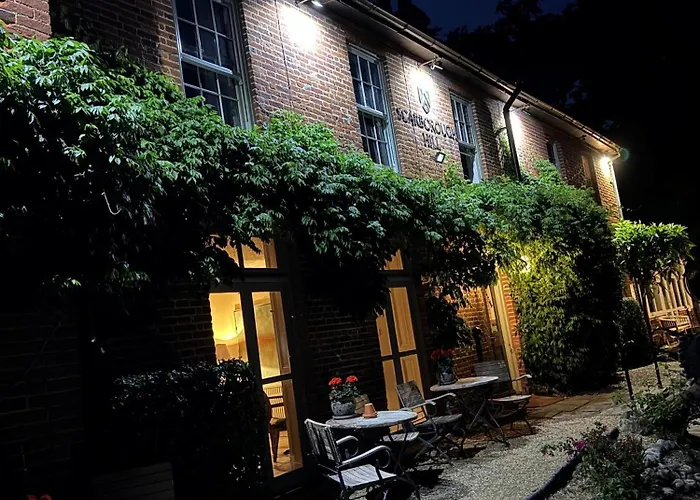 Scarborough Hill Country Inn
